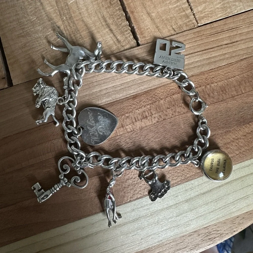 Artisan Crafted this vintage